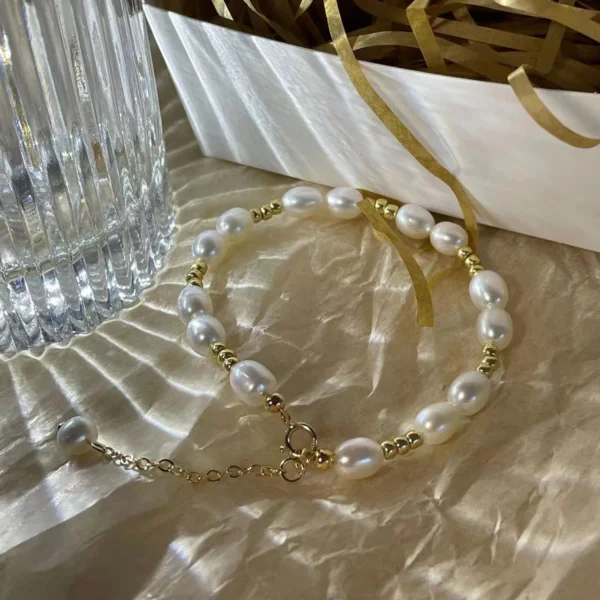 Gold bead pearl bracelet