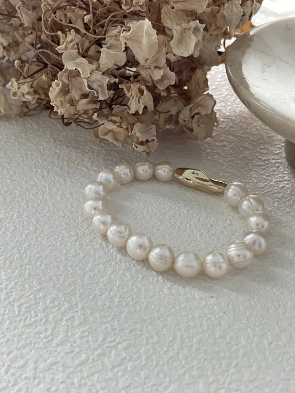 Natural Threaded Baroque Freshwater Pearl Bracelet