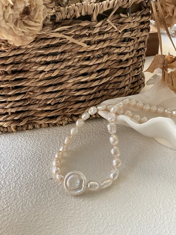 8-9mm Oval-Shaped Baroque Freshwater Pearl Roman Memory Necklace