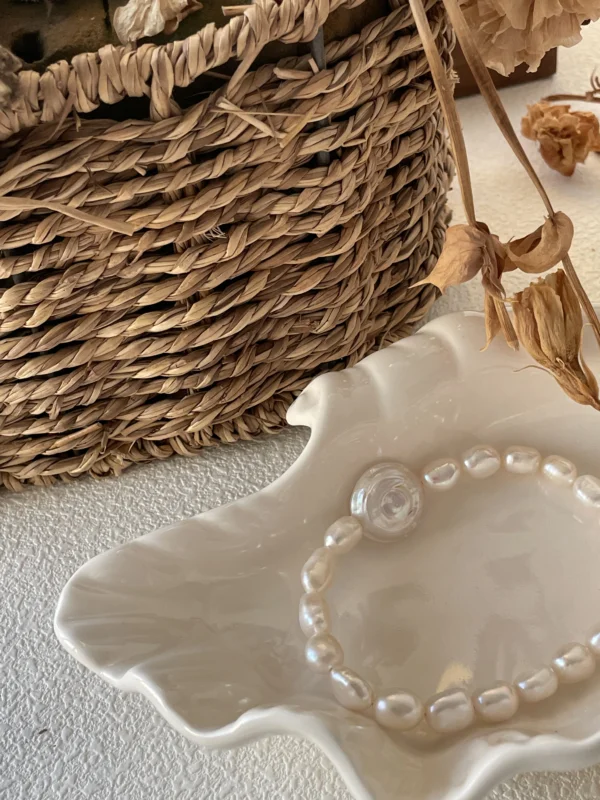 8-9mm Oval-Shaped Baroque Freshwater Pearl Roman Memory Necklace