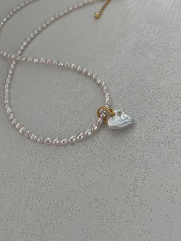 Heart-Shaped Baroque Freshwater Pearl Light Pink Beaded Necklace