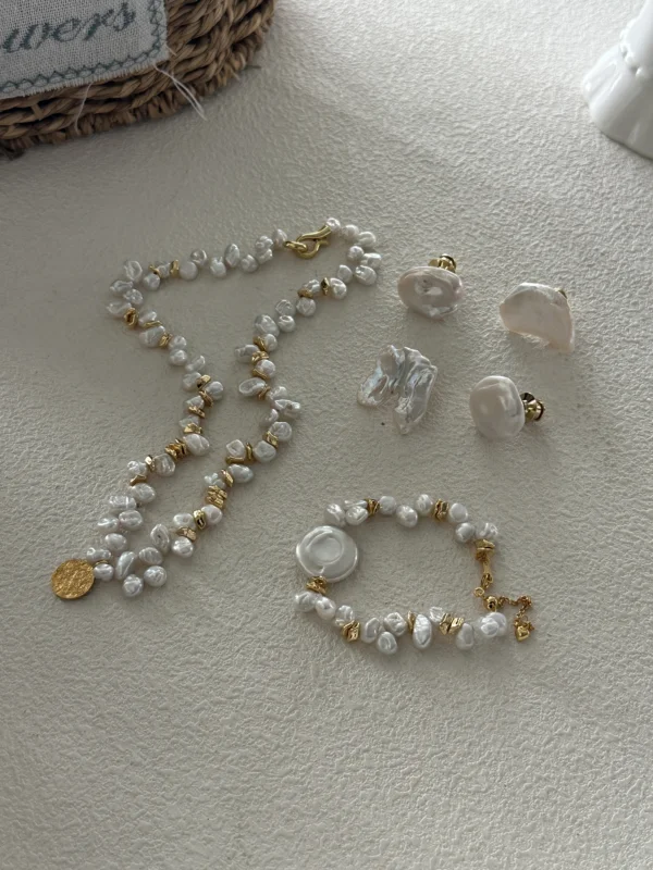 14-16mm Oblate-Shaped Baroque & Keshi Saltwater Pearl Bracelet