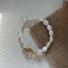 Baroque pearl bracelet for opposite sex