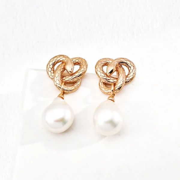 S925 silver design vintage natural baroque pearl earrings