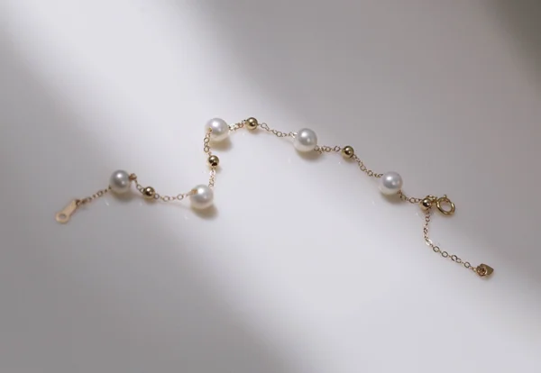Gypsophila Pearl Necklace and Bracelet Set